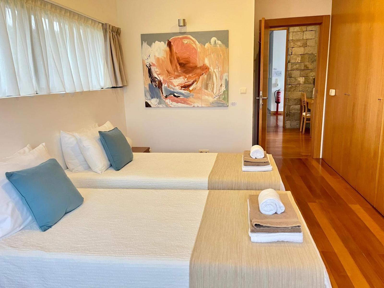Sao Vicente Lodge - Panoramic Retreat Capelas Bagian luar foto